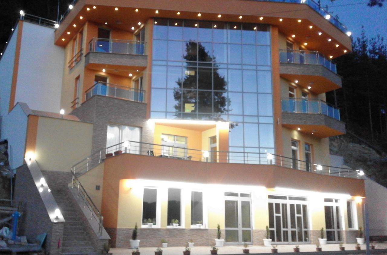 Safi Hotel Dospat Exterior foto